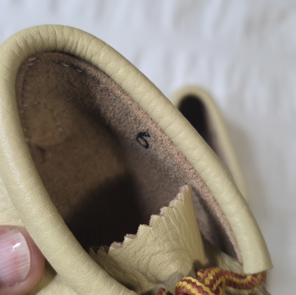 Bastien Industries Ohchi'ta' (foot) moccassin - Picture 5 of 6